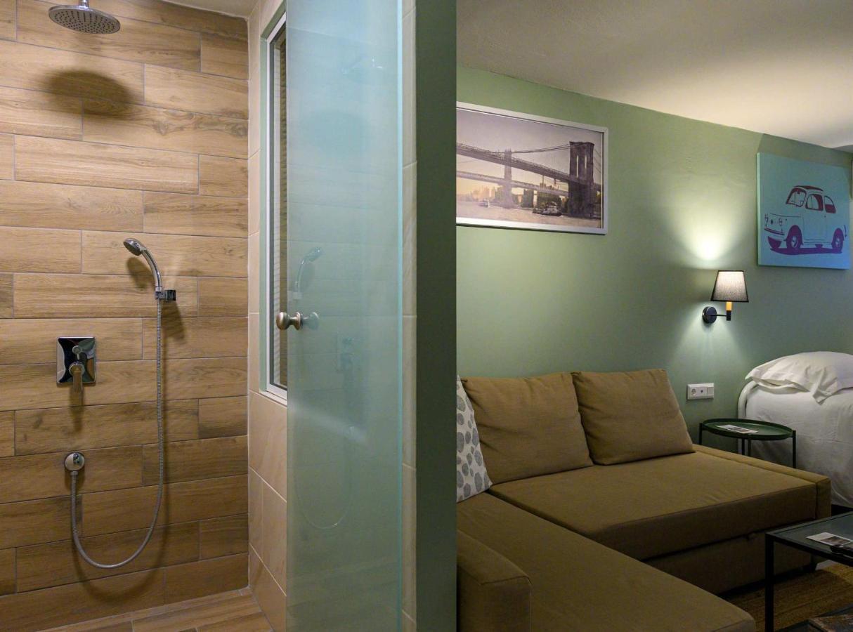 Pol'S Studio, Kalamata Mediterranean Apartments المظهر الخارجي الصورة