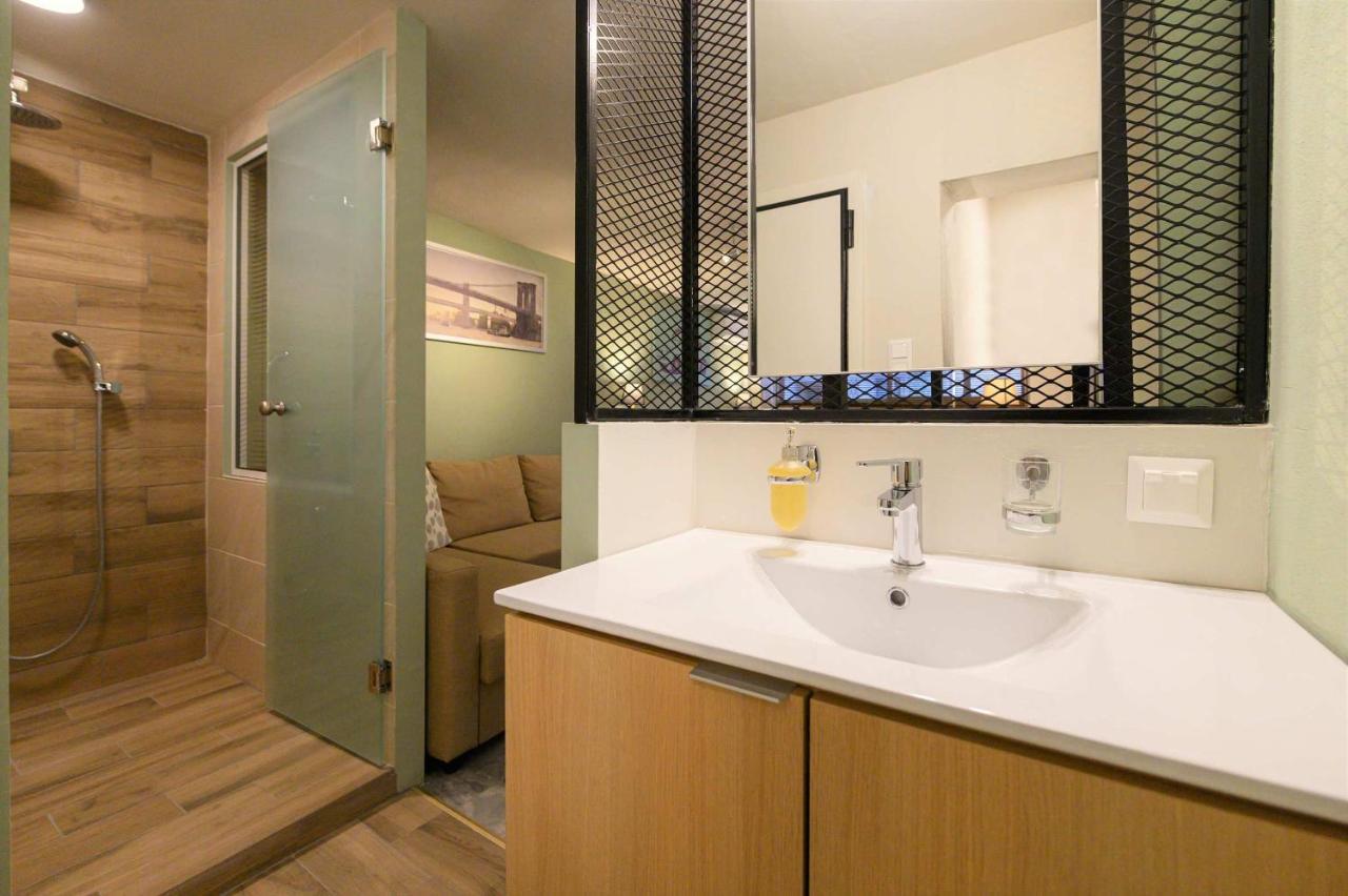Pol'S Studio, Kalamata Mediterranean Apartments المظهر الخارجي الصورة